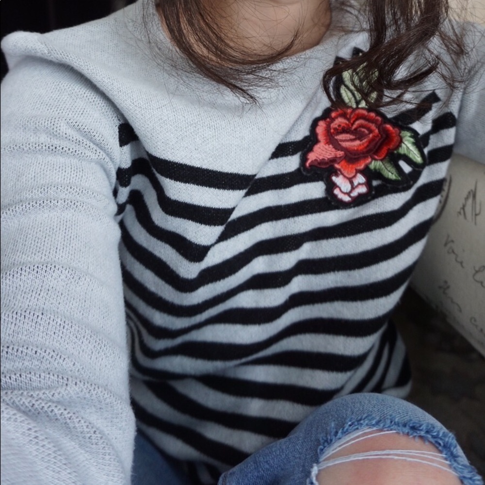 Ann-Taylor Grey & Black Striped Shirt w Embroidery